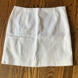 💗SALE💗 NWOT- Ellie Tahari white skirt